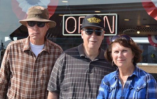 Hobo John with Tom & Debbie Hopkins